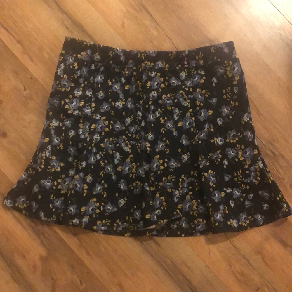 Zara mini skirt size m